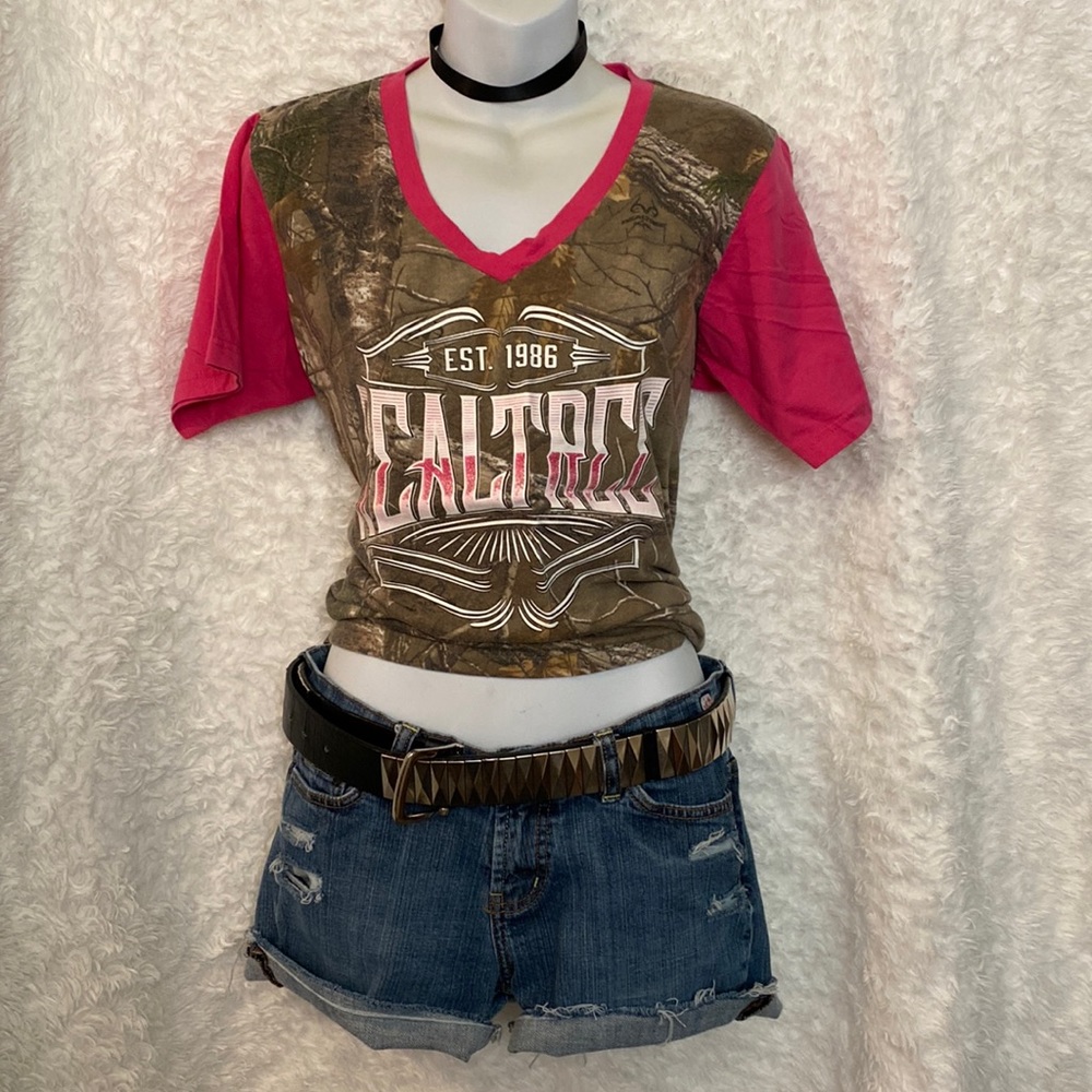 Realtree Sz XL Camouflage & Pink Top